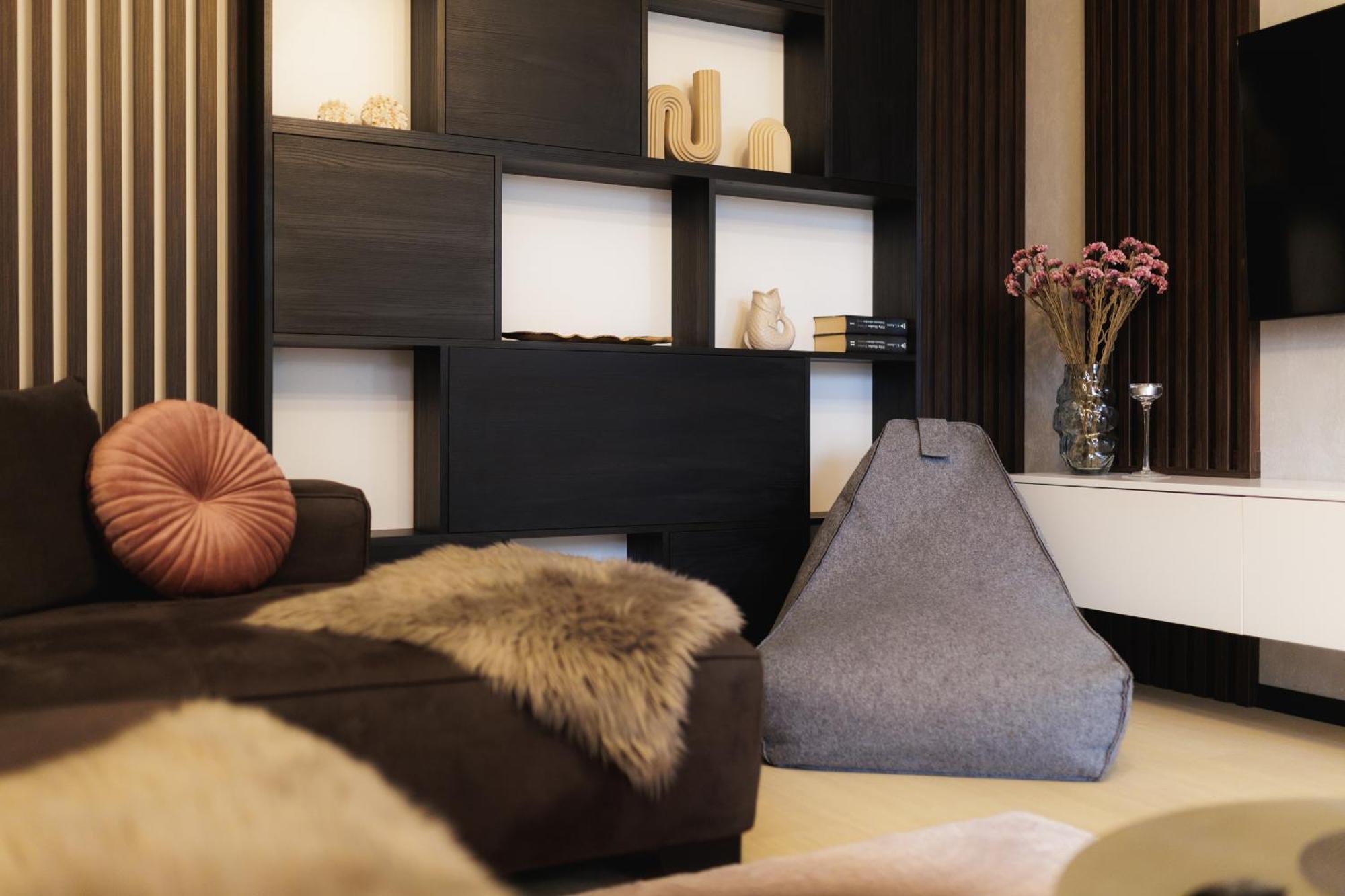 Rose Luxury Apartment & 24H Self Check-In With Private Parking Besztercebánya Kültér fotó